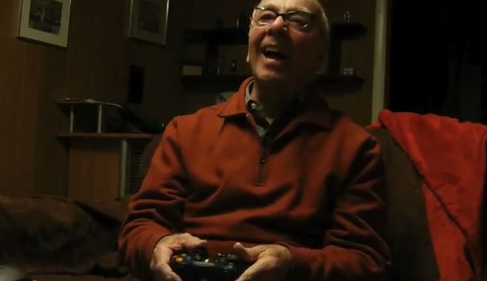84-Year Old Grandpa is Awesome to Watch Playing Video Games [VIDEO]