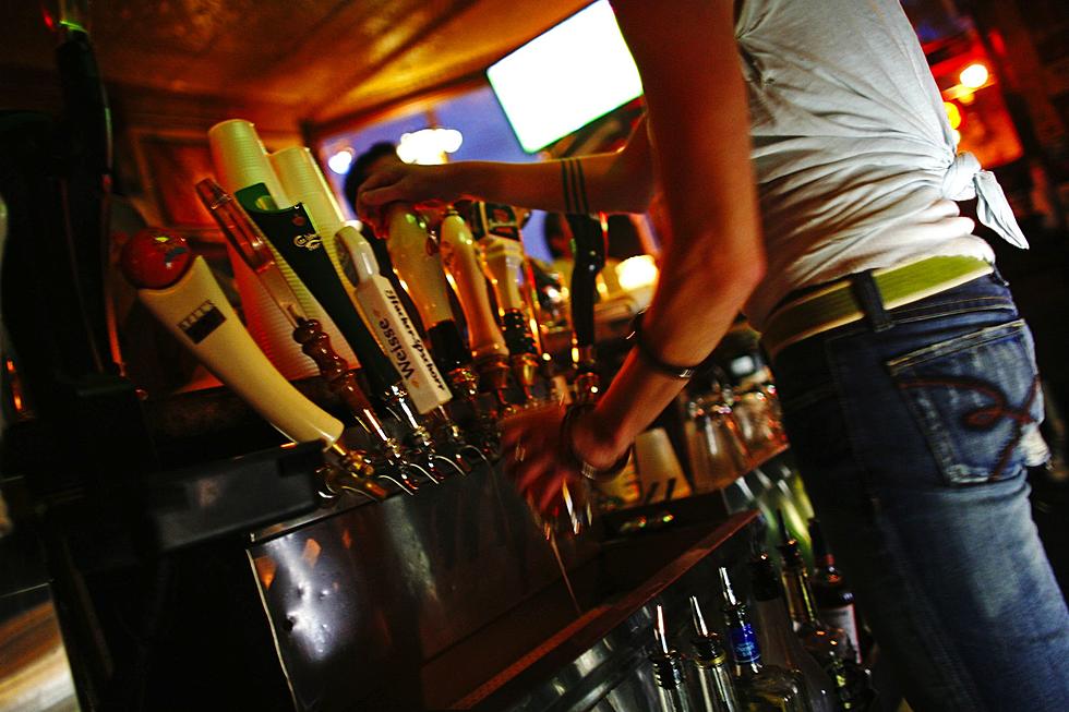 Michigan Bars and Taverns Want Right to Use Promotional Advertising