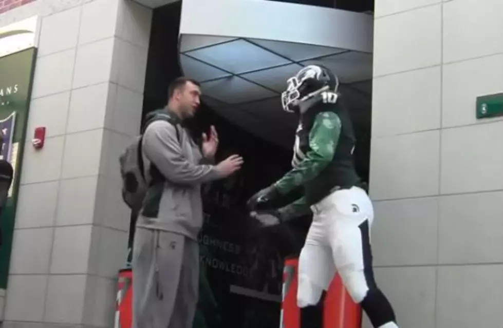 MSU Coaches And Players Scared By Statue Prank