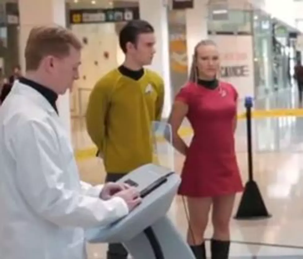 ‘Star Trek’ Teleportation Trick Shocks Shoppers [VIDEO]