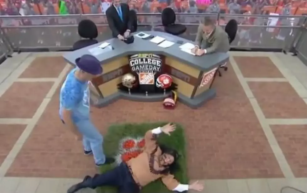 Bill Murray Beats Down Lee Corso For Picking FSU On College Game Day