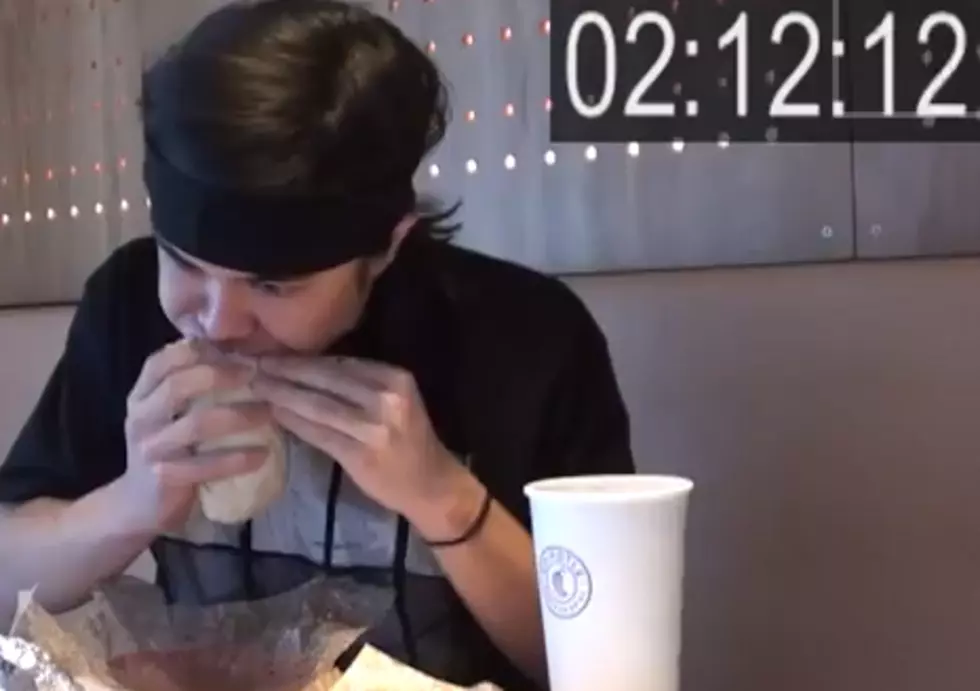 Dude Downs 4 Chipotle Burritos in 3 Minutes Like a Champ [VIDEO]
