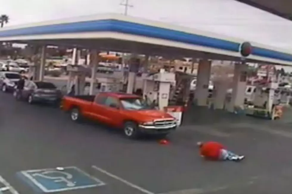 Road Raging Moron Drives Over Guys Legs In Gas Station Parking Lot [VIDEO]