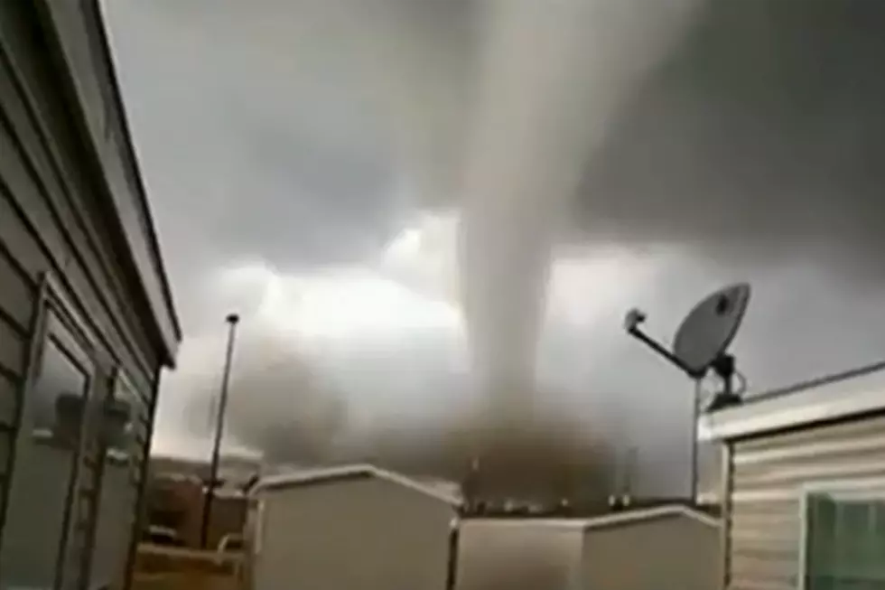 Oil Worker Dopes React to Tornado in The Strangest Way [VIDEO]
