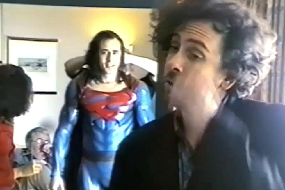 Tim Burton’s ‘Superman Lives’ Starring Nic Cage Would’ve Been Hilarious [VIDEO]