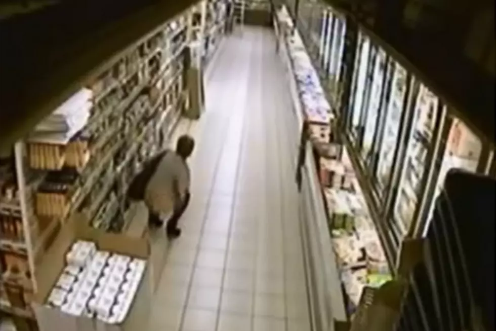 Woman Craps on Supermarket Floor, Caught on Camera [VIDEO]