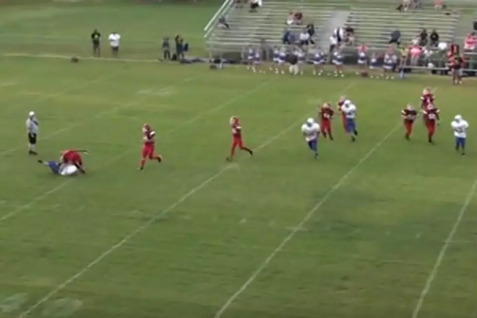 Awesome Middle School QB Breaks Tackle, Throws Bomb Downfield [VIDEO]
