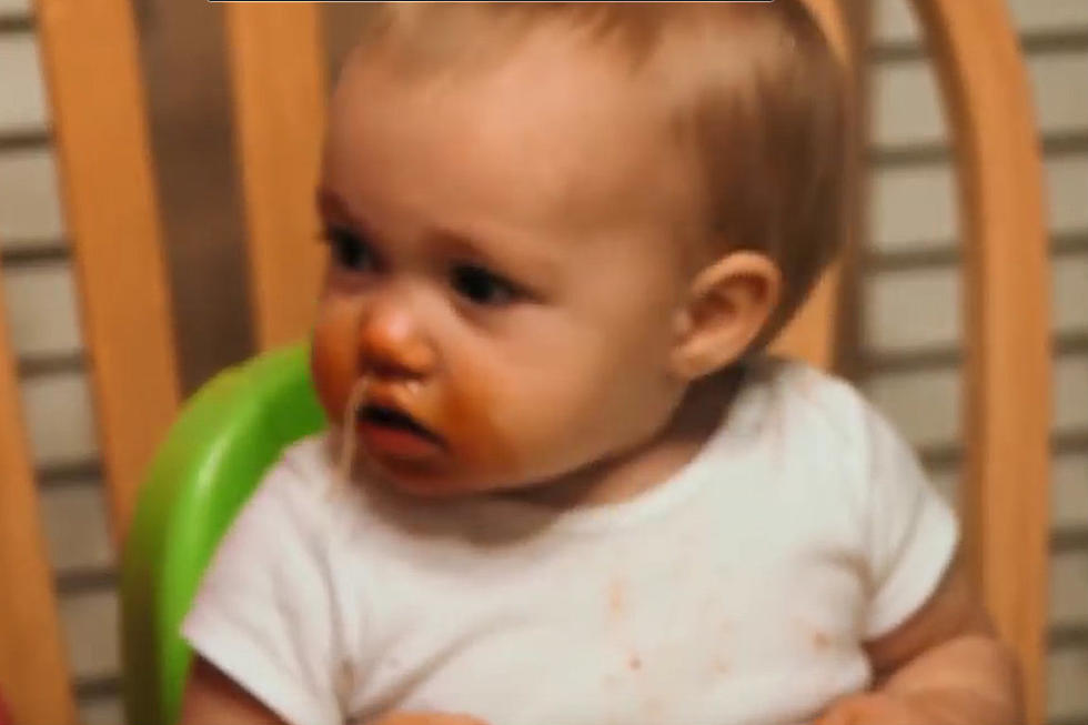 Baby Sneezes Spaghetti Noodle [VIDEO]