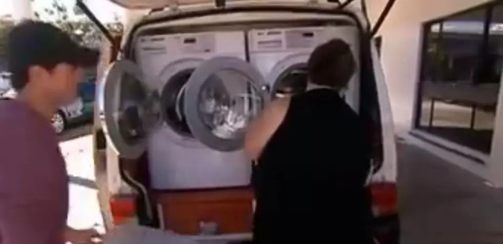 Mobile Service Provides Free Access to Clean Laundry for the Homeless [VIDEO]
