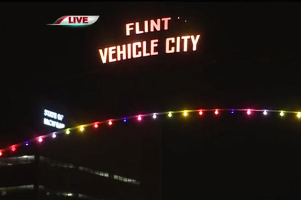 Downtown Flint Honors Orlando Victims With Rainbow Colored Lights [VIDEO]
