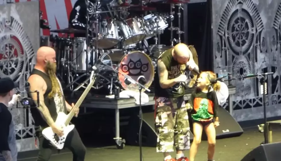 Adorable Little Girl Rocked Out With FFDP at The Chicago Open Air Festival [VIDEO]