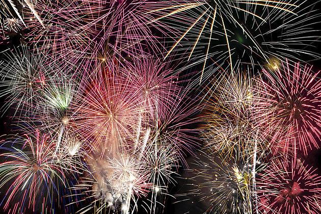 Mid-Michigan Fireworks Displays To Catch This Holiday Weekend