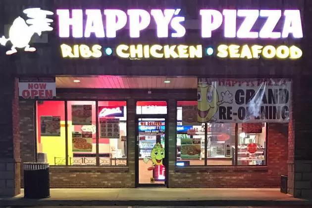 Happy&#8217;s Pizza In Burton Celebrates Grand Reopening