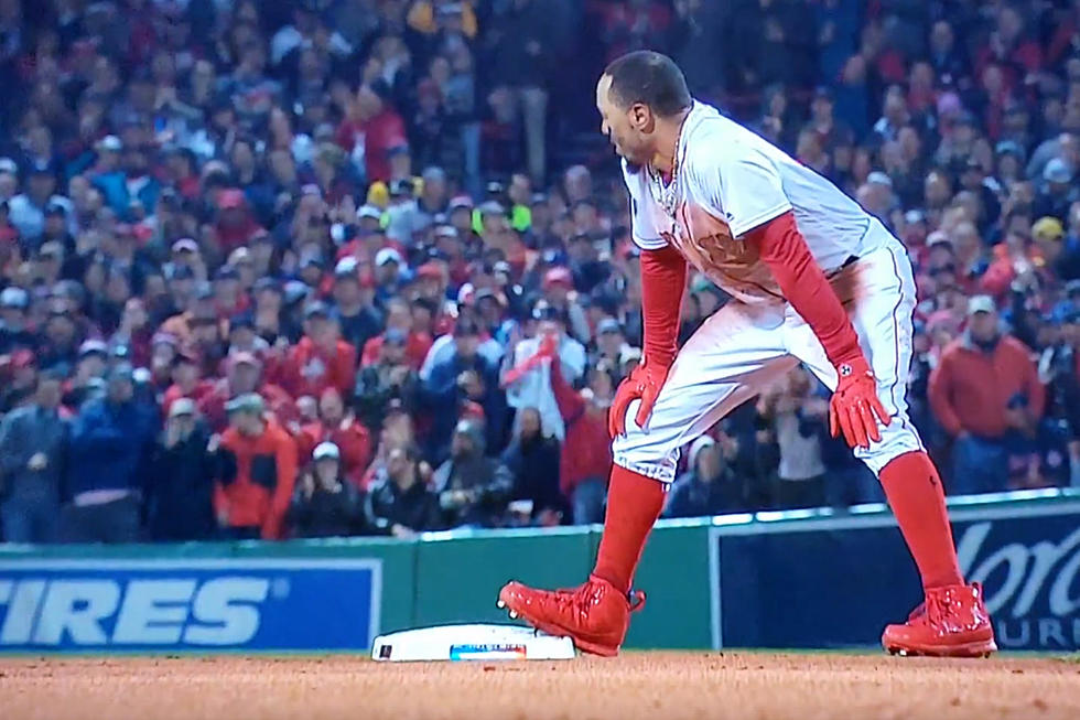 America Gets Free Tacos With Mookie Betts Stolen Base [VIDEO]