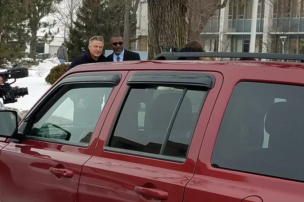 Alec Baldwin Visits Flint to Participate in Water Crisis Documentary