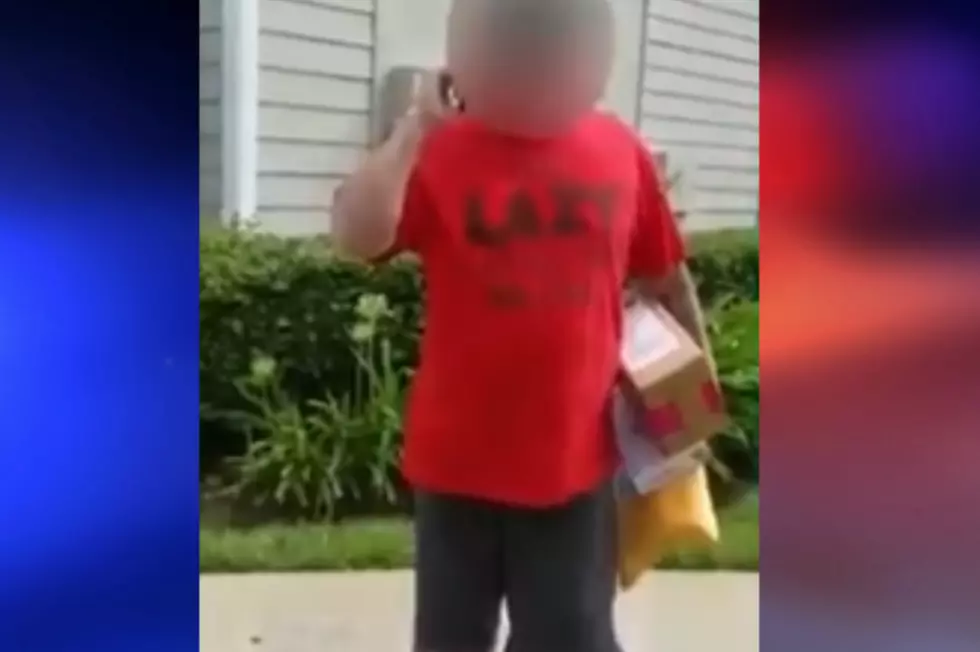 Porch Pirate Caught Red Handed – Drops Packages When Woman Calls Police [VIDEO]