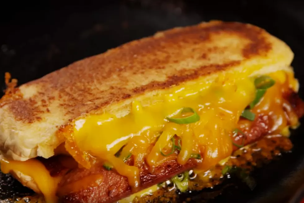 Plain Old Grilled Cheese Got You Down – Throw a Hot Dog On It [VIDEO]
