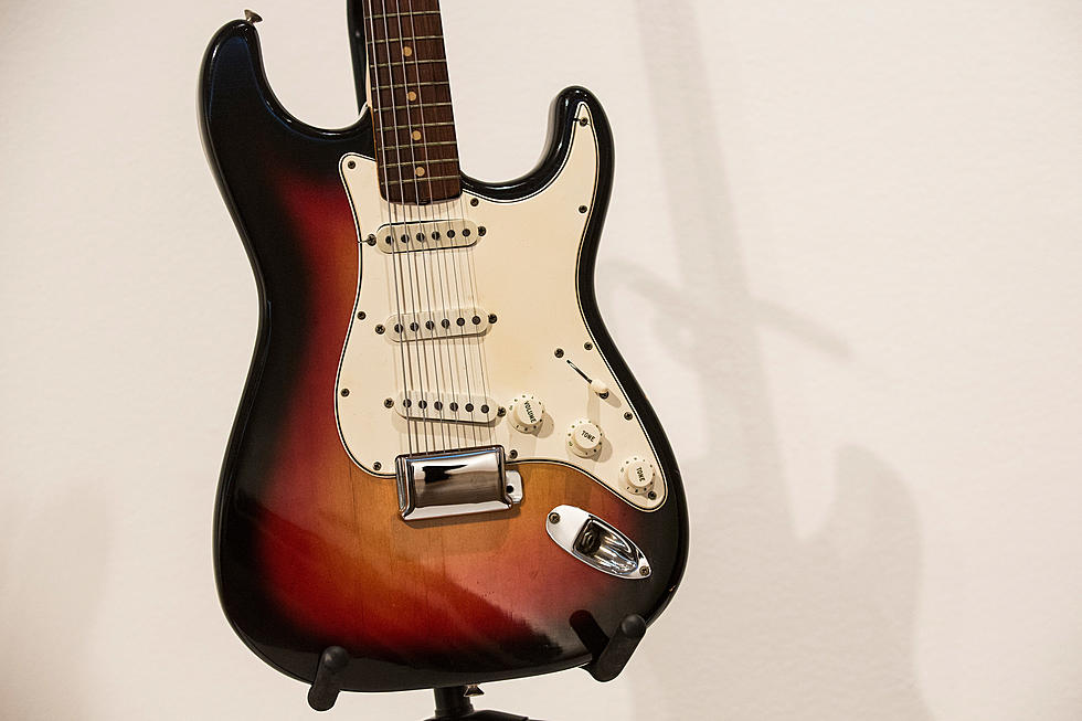 Fender Giving Three Months Free Lessons to First 500,000