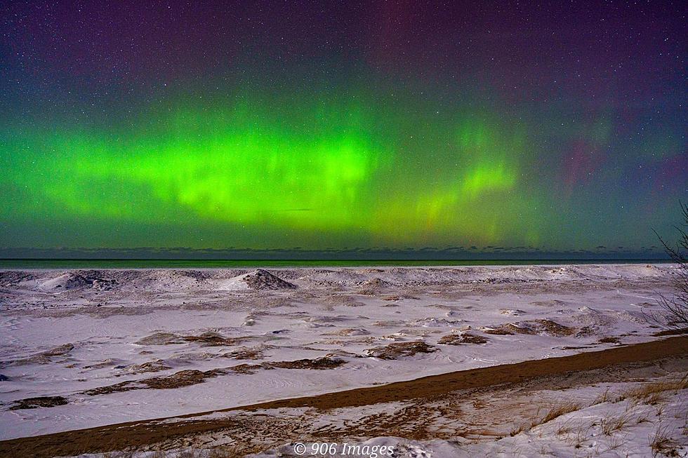 MI Man Takes Beautiful Photos of Northern Lights Over Lake Superior