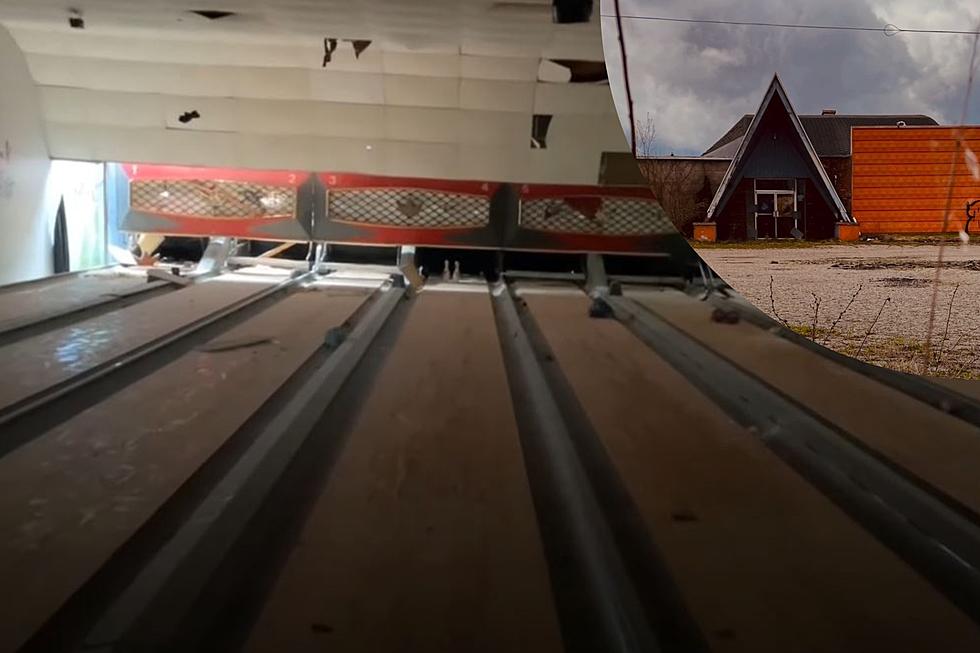 Exploring the Creepy and Abandoned Homer Lanes Bowling Alley