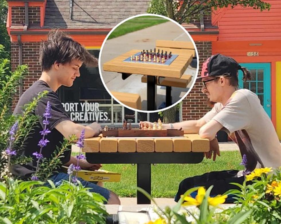 You Can Now Play Chess Or Checkers In Downtown Lapeer