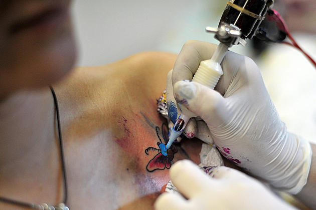 Tattoo Artist Covers Abuse Scars &#8212; Do You Know A Tattoo Artist In Washington Who Does This?