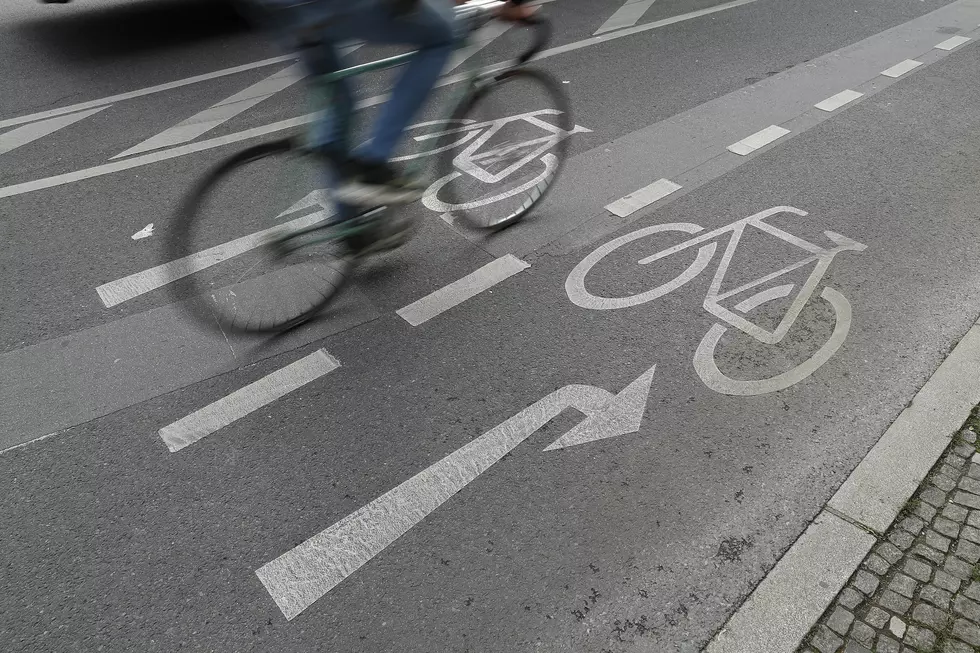 Washington State Needs Volunteers To Count People Who Walk Or Ride Bikes
