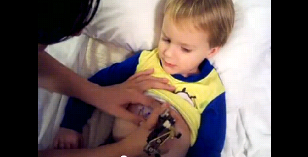 Baby Gets Tattoo [Video]