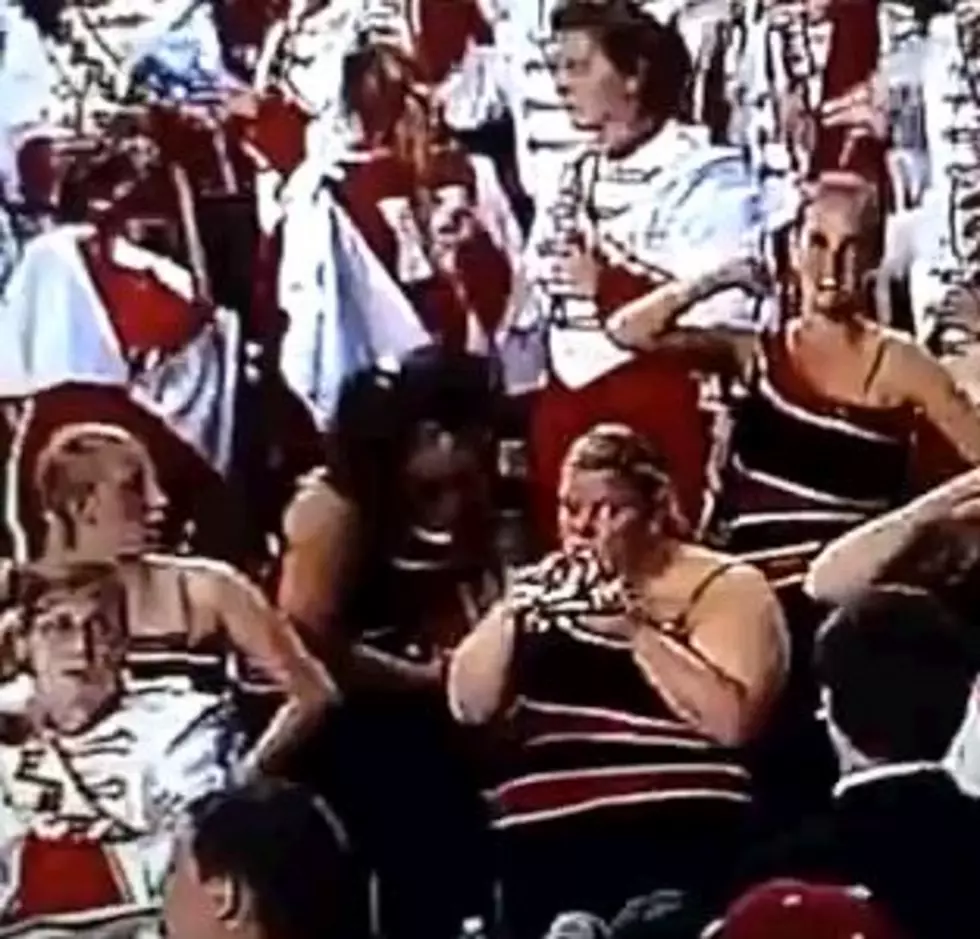 Hungry Cheerleader Is Hungry [Video]