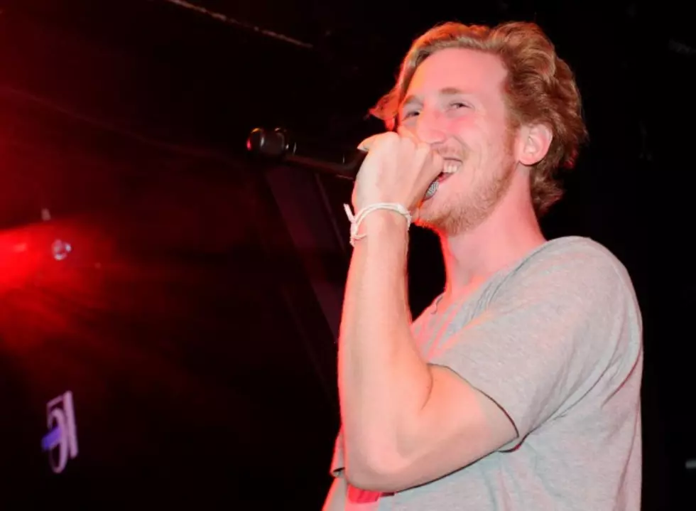 Asher Roth & Chuck Inglish – In The Kitchen [Video]