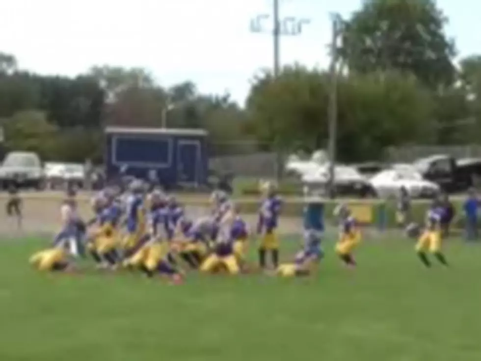 Youth Football Teams Have A Pre-game Dance Off [Video]