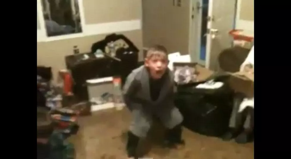 Kid Goes Crazy Over iPod Touch [Video]