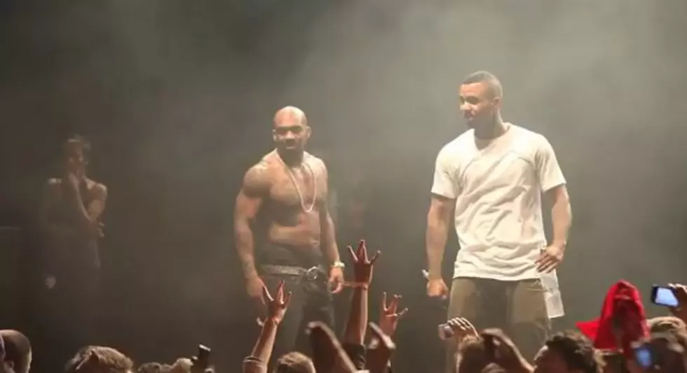 Game Stops Concert To Pick A Fight With A Bottle Throwing Fan [Video]