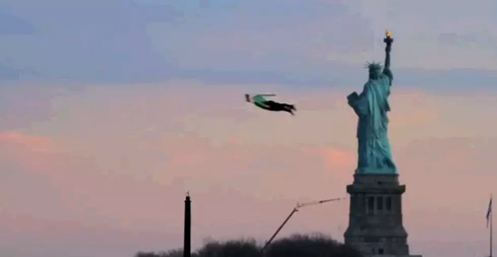 Flying People Are Spotted Over New York City [Video]