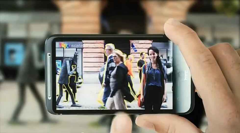 New Phone App Let’s You Remove People Who Photobomb [Video]