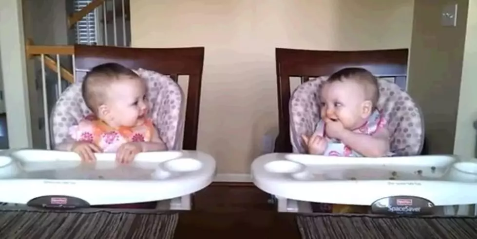 Twin Babies Dance To Their Dads Guitar [Video]
