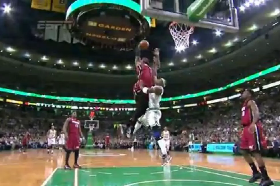 LeBron James Puts The Ultimate Finish On An Alley-Oop [VIDEO]