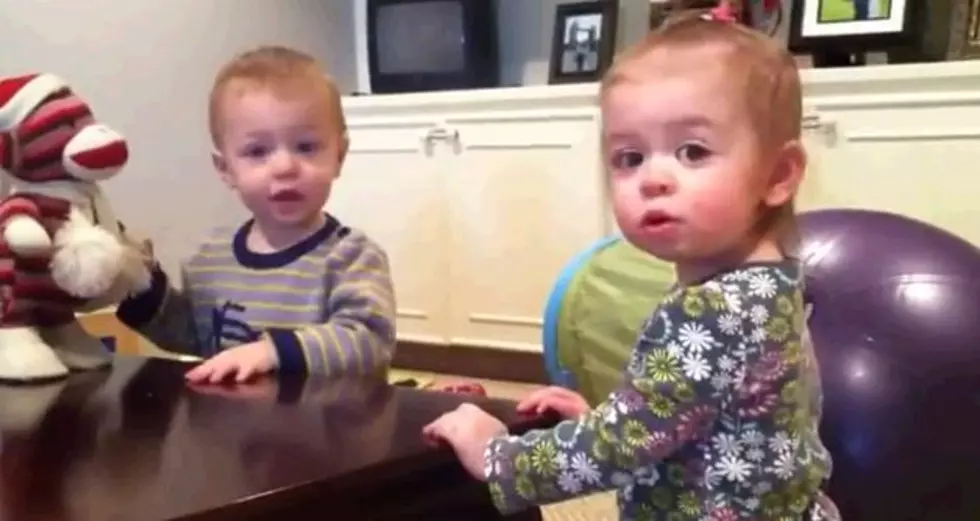 Dancing Twin Toddlers Love Ke$ha [Video]