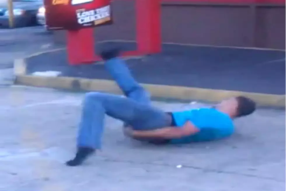 Don&#8217;t Do Drugs: Man Flips Out in Front of KFC High on Drugs [Video]