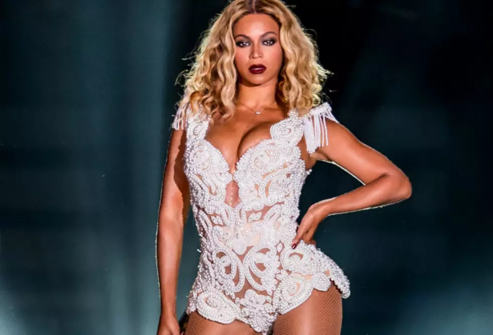 Beyonce Surprises Everyone With New Audio-Visual Album On iTunes [Video]