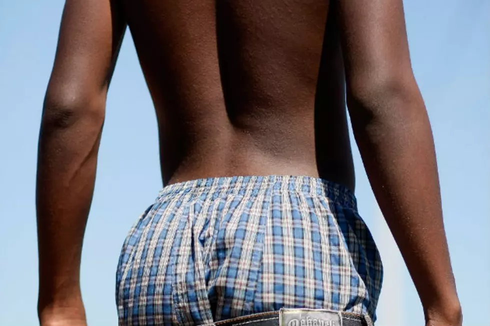 New Law Against Sagging Pants [Video]