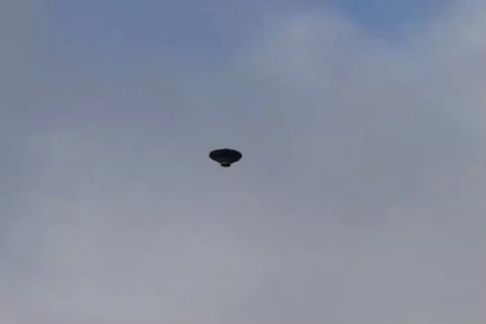 Michigan UFO Sighting Caught On Video