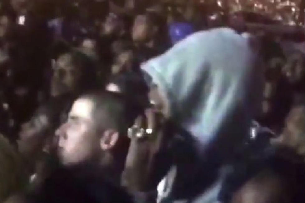 Jay Z Sneaks Into The Crowd To Watch Beyonce At ‘Made In America’ [Video]