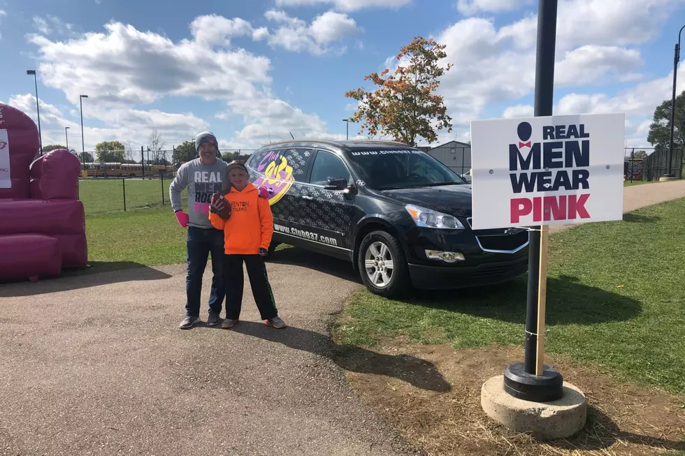 Fenton Youth Football & Cheer Help Raise Nearly $800 For Real Men Wear Pink