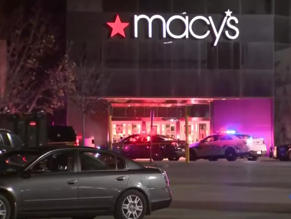 Police: Galleria Gunman Was With 2 Small Children, Woman