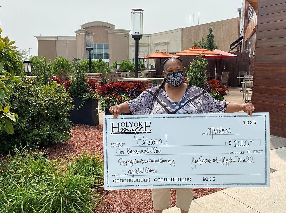 Woman Wins $1,000 Shopping in Hudson Valley, New York