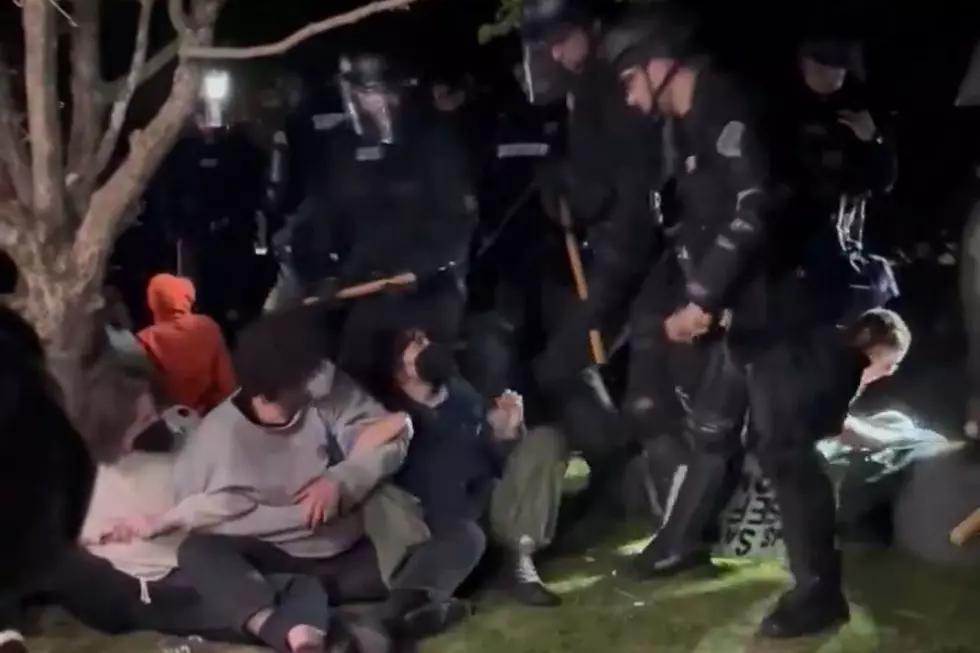 Police Intervene on SUNY New Paltz Campus – Students, Protestors Arrested [VIDEO]