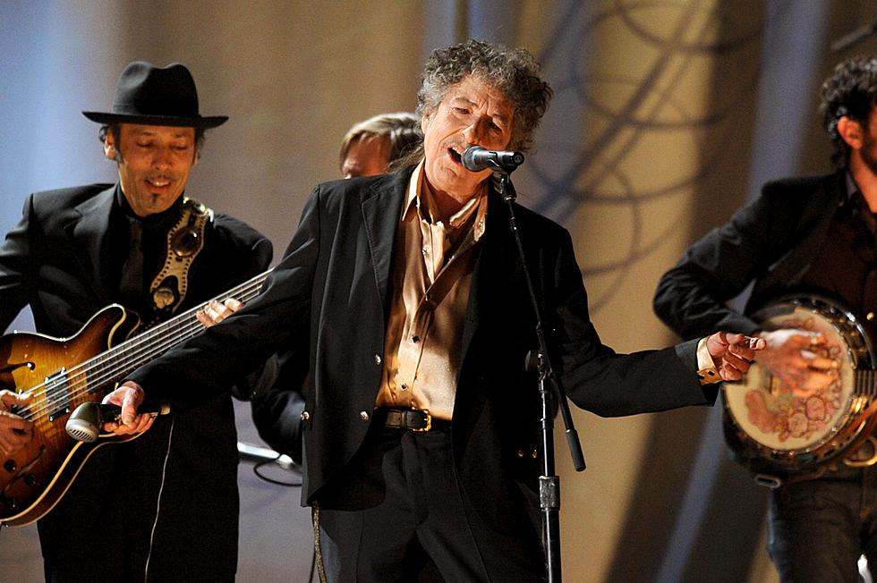 Bob Dylan Buys Bagpipes In Scotland