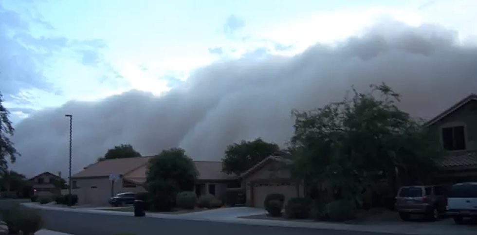 Massive Dust Storm Engulfs Phoenix, Arizona [VIDEO]