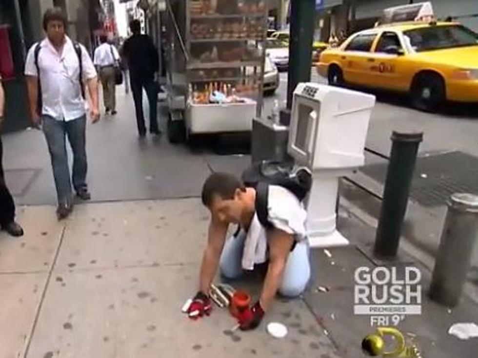 Gold Rush in New York City Streets [VIDEO]